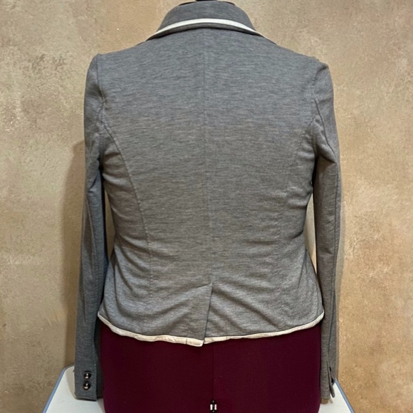 Soft Gray Blazer with White Trim - Picture 4 of 6